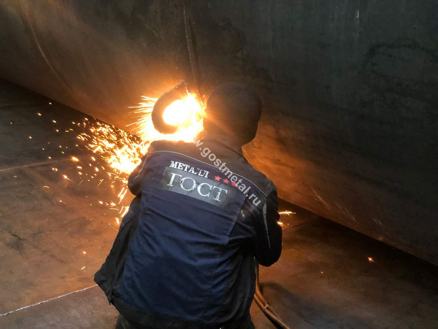 Фото ГОСТ Металл - человек с опытом, сварка